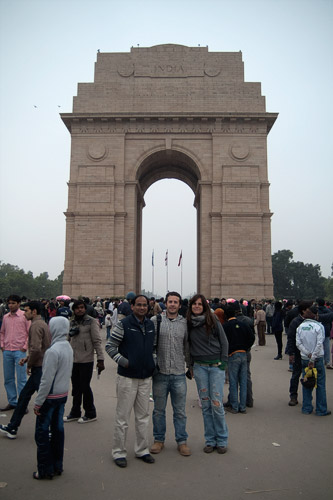El father, Toni y yo en la India Gate
