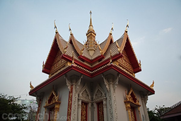 Detalle del templo más moderno