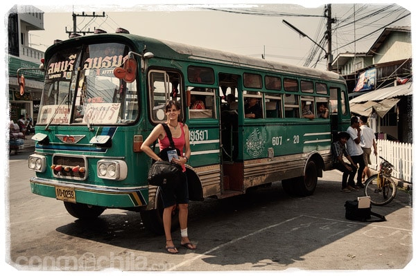 El autobús que nos llevaría a Lopburi