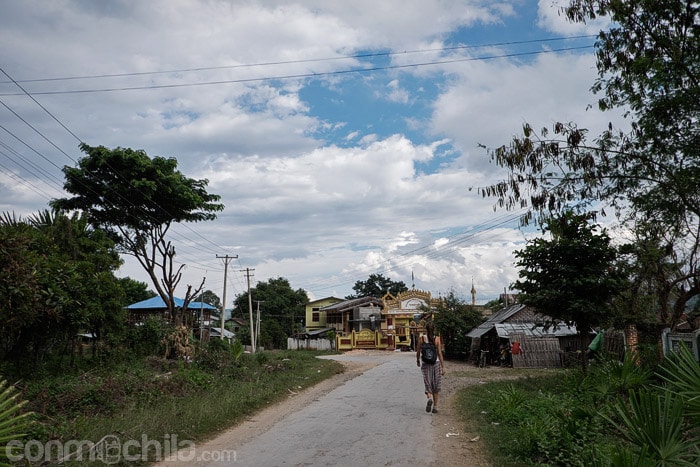 De paseo por las calles de Hsipaw