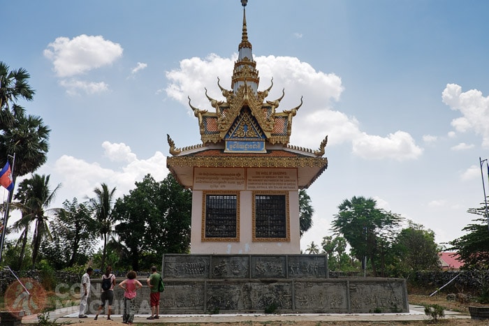 El monumento de Wat Samrong Knong