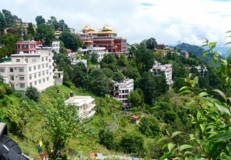 Namobuddha Temple y las impresionantes montañas de Nepal