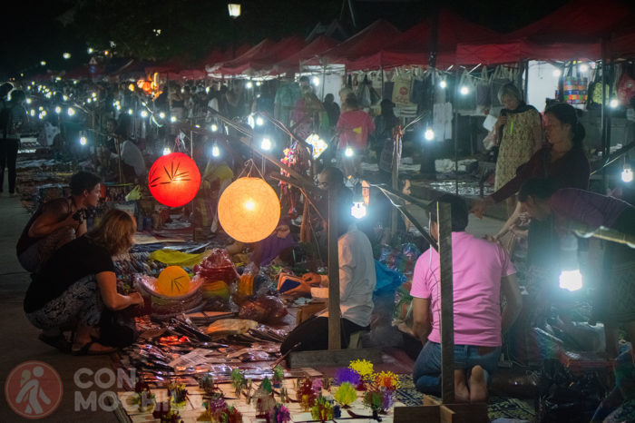 Mercado nocturno Luang Prabang