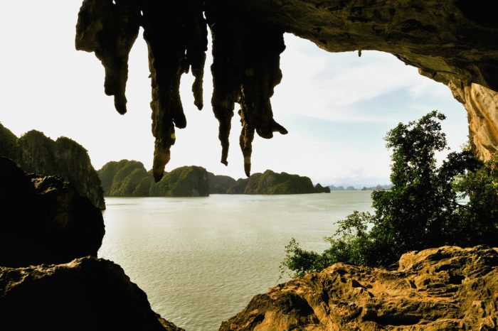 Guía de viaje Bahía de Halong Trong Cave