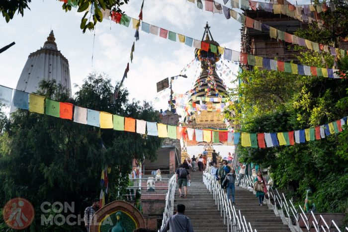 Subida al templo Swayambhunath